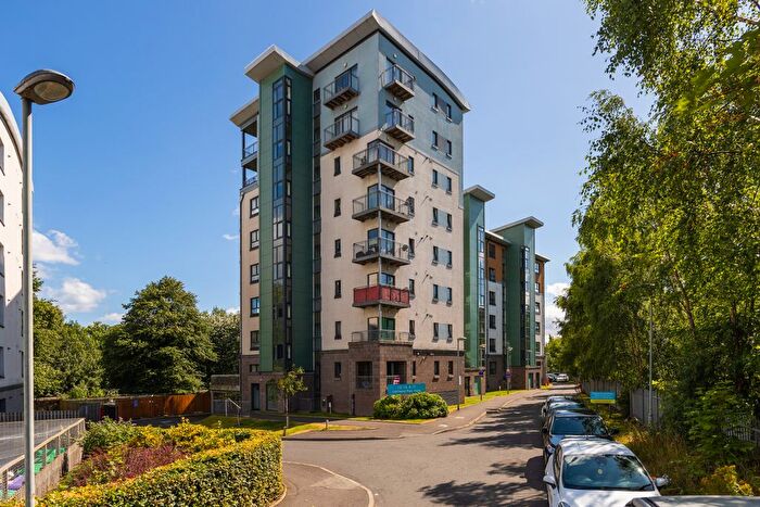 2 Bedroom Flat For Sale In / Lochend Park View, Edinburgh, EH7