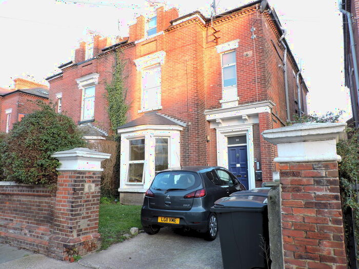 1 Bedroom Flat To Rent In St Andrews Road, Southsea, PO5