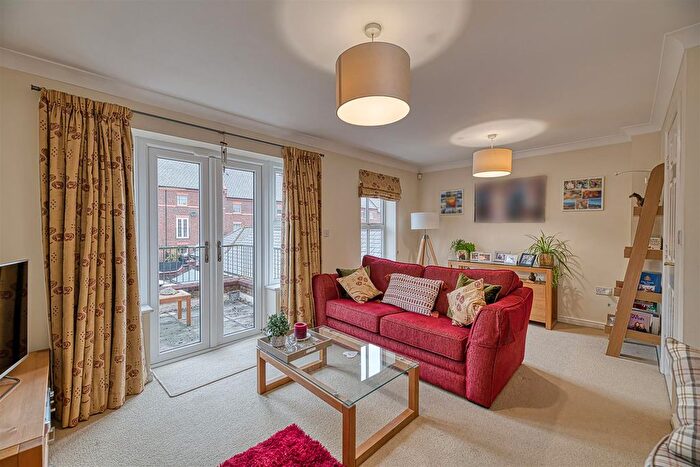 3 Bedroom End Terrace House For Sale In Ashford Drive, Appleton, Warrington, WA4