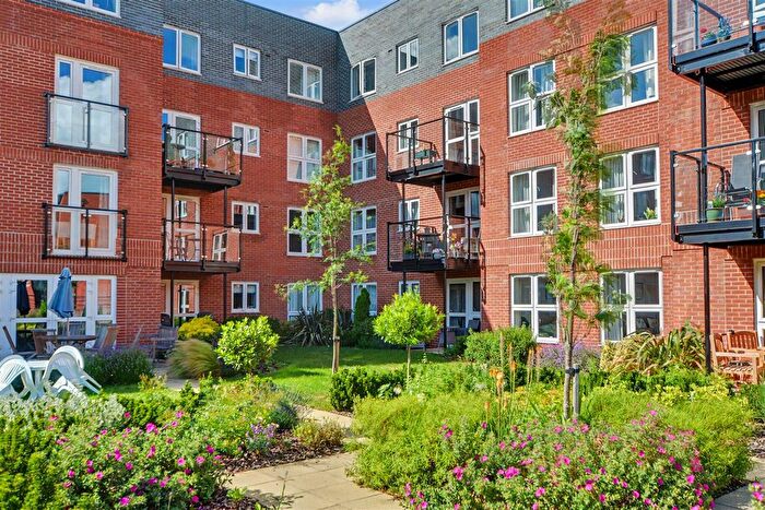 1 Bedroom Flat For Sale In Wilmot Lane, Beeston, Nottingham, NG9