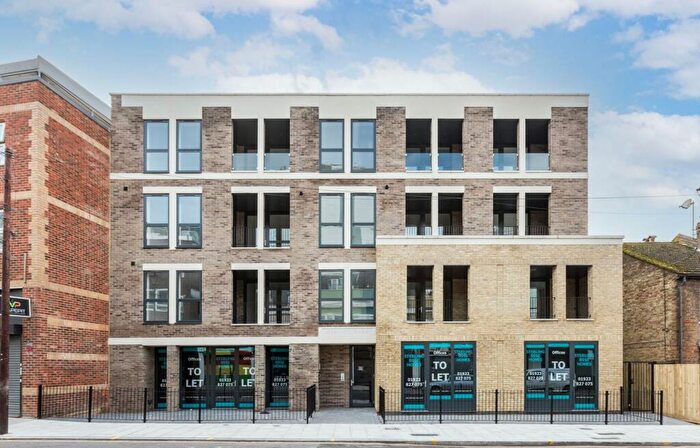 2 Bedroom Flat To Rent In Frith Road, Universal House, CR0