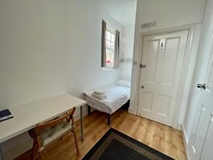Studio To Rent In Fulham Road, London, SW3