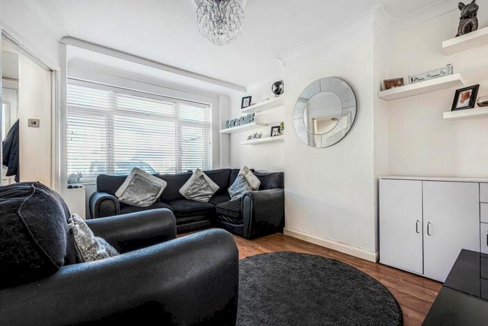 2 Bedroom Terraced House To Rent In Staines-Upon-Thames, Surrey TW19