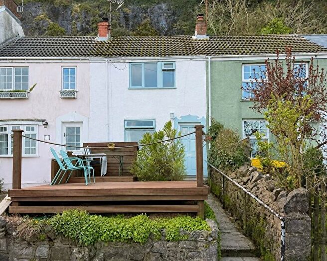 2 Bedroom Cottage For Sale In Clifton Terrace, Swansea, SA3