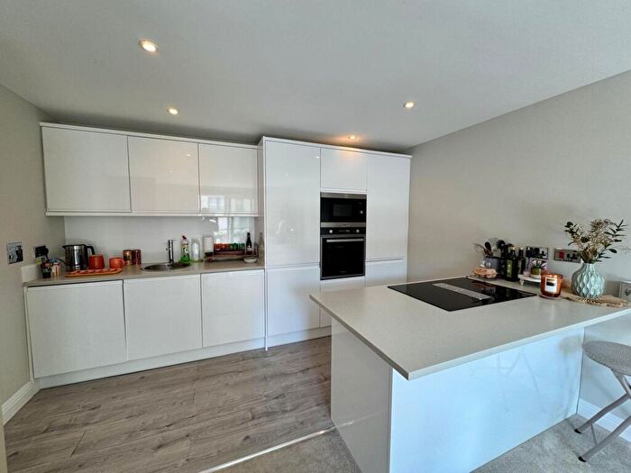 1 Bedroom Flat To Rent In Admirals Wharf, Southampton, SO14