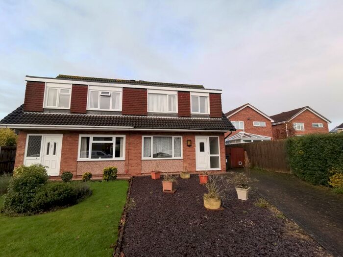 3 Bedroom Semi-Detached House To Rent In Stourton Close, Sutton Coldfield, B76