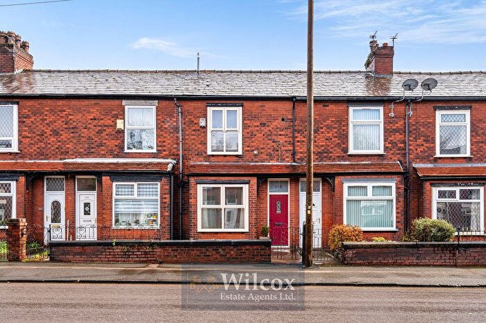 2 Bedroom Terraced House For Sale In Tonge Moor Road, Bolton, BL2