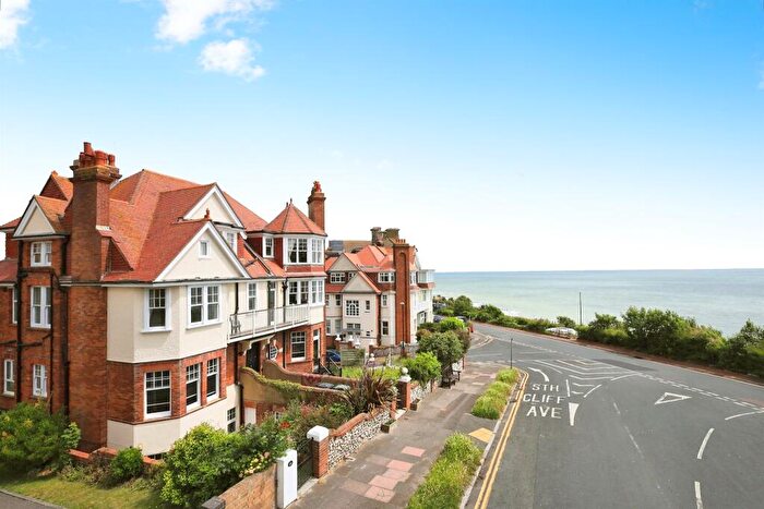 4 Bedroom Apartment For Sale In South Cliff, Eastbourne, BN20