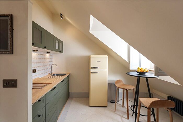 1 Bedroom Flat To Rent In Exeter, Devon, EX1