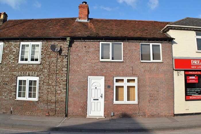 2 Bedroom Terraced House To Rent In Chapel Street Thatcham, RG18