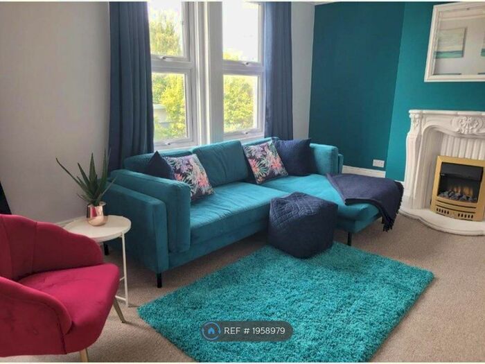 2 Bedroom Maisonette To Rent In Coolinge Road, Folkestone, CT20