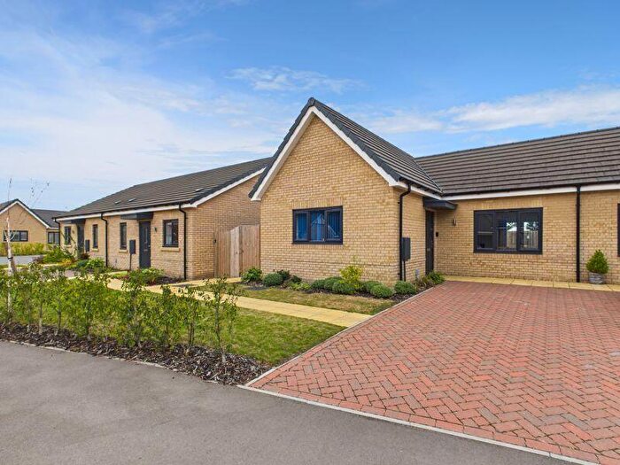 1 Bedroom Bungalow For Sale In Hotchkin Gardens, Woodhall Spa, LN10