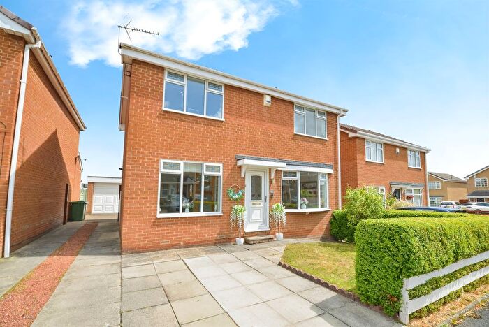 4 Bedroom Detached House For Sale In Norwood Close, Stockton-On-Tees, TS19