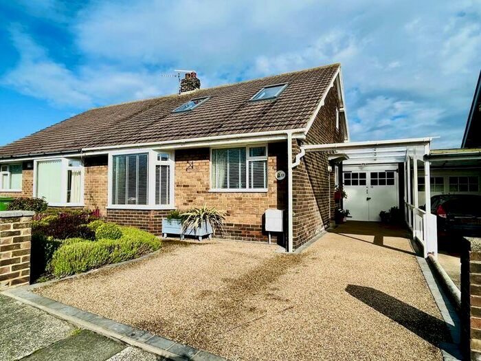 2 Bedroom Bungalow For Sale In Franklyn Avenue, Seaton Sluice, NE26