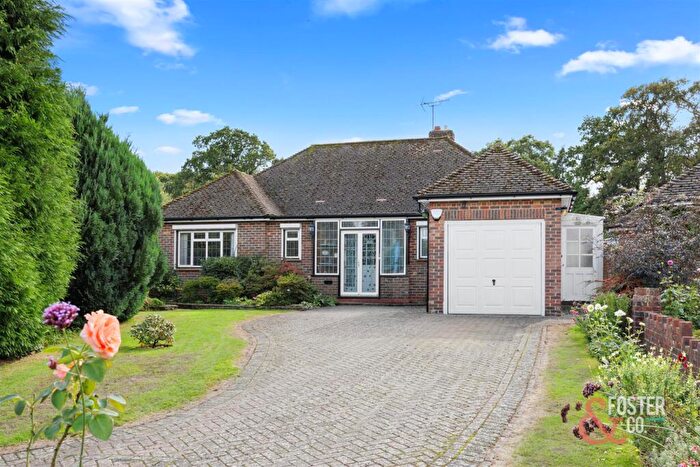4 Bedroom Detached Bungalow For Sale In Cedar Way, Henfield, BN5