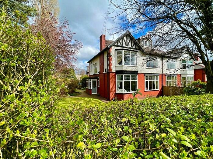 5 Bedroom Semi-Detached House For Sale In Albert Road West, Bolton, BL1