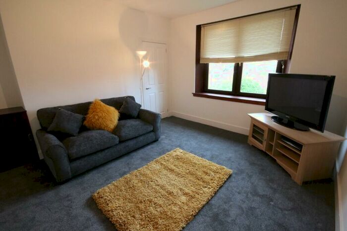 2 Bedroom Flat To Rent In School Drive, Old Aberdeen, Aberdeen, AB24