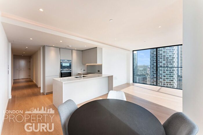 2 Bedroom Flat To Rent In South Quay Plaza, London, E14