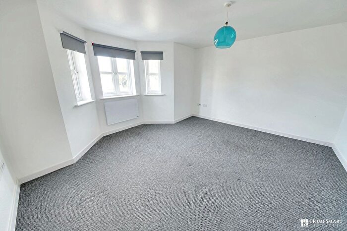 1 Bedroom Flat To Rent In Lockfield, Runcorn, WA7