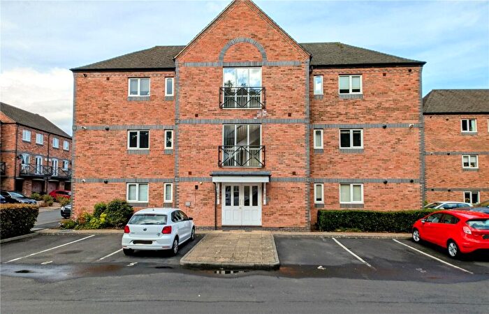 2 Bedroom Flat For Sale In Round Hill Wharf, Kidderminster, Worcestershire, DY11