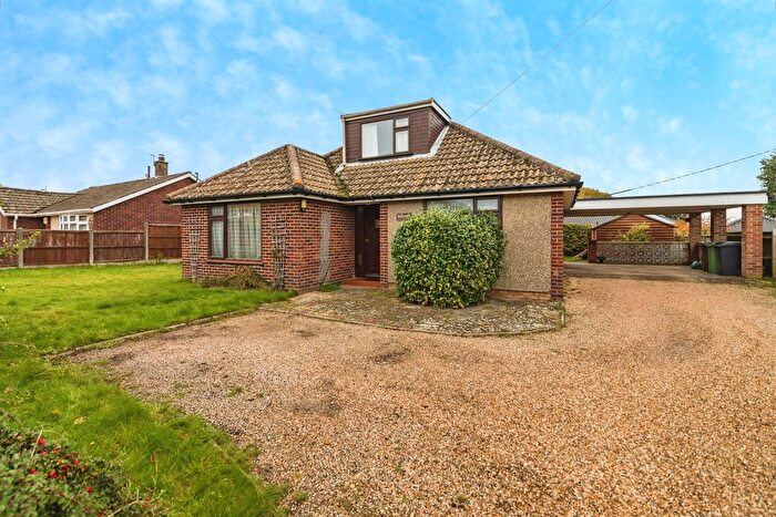 3 Bedroom Bungalow For Sale In Mill Road, Ashby St. Mary, Norwich, NR14