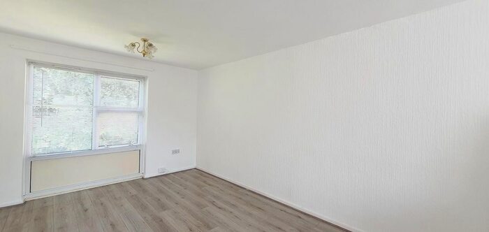 2 Bedroom Flat To Rent In Milwards, Harlow, CM19