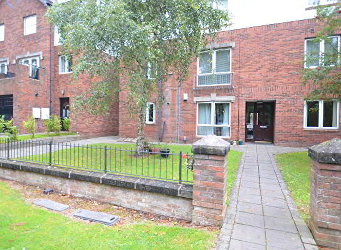 2 Bedroom Ground Floor Apartments For Sale In Apt St Annes Lane, Belfast, BT10