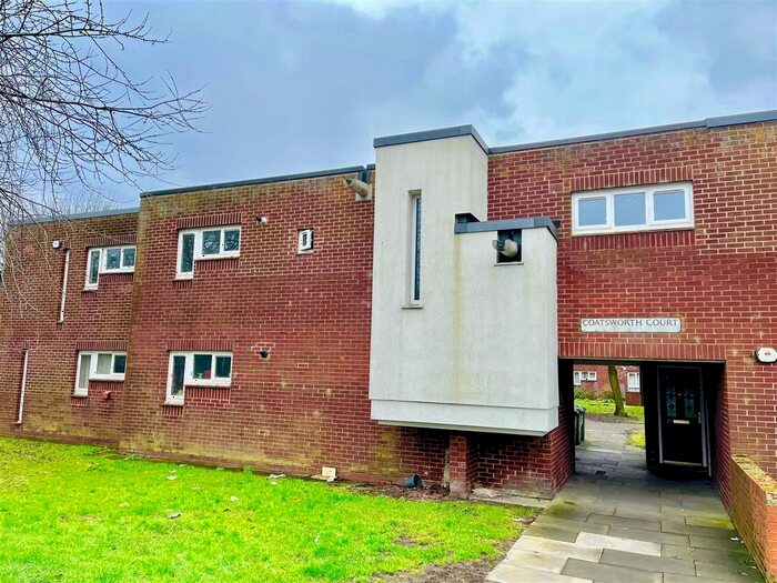 2 Bedroom Flat To Rent In Coatsworth Court, Bensham, Gateshead, NE8