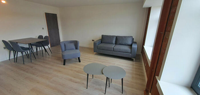 2 Bedroom Apartment To Rent In Conditioning House, Cape Street, Bradford, Yorkshire, BD1