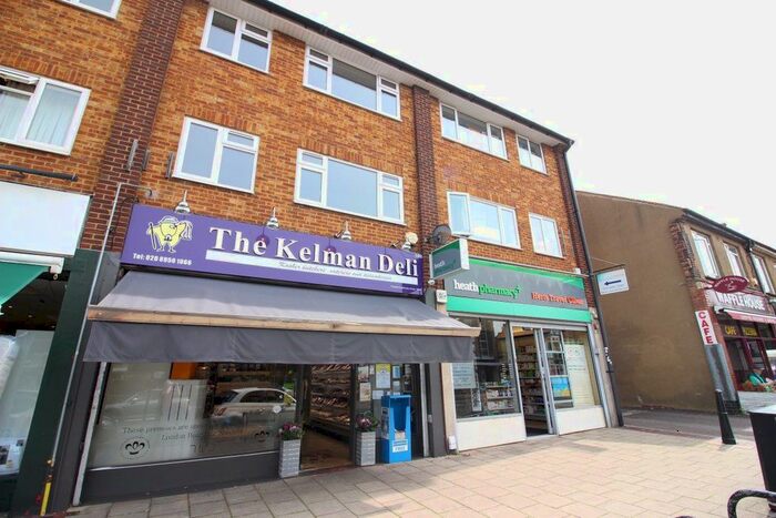 3 Bedroom Flat To Rent In High Road, Bushey Heath, Bushey, WD23