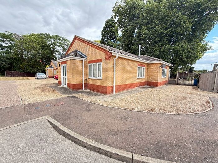 3 Bedroom Bungalow For Sale In Glebe Close, Gorefield, PE13