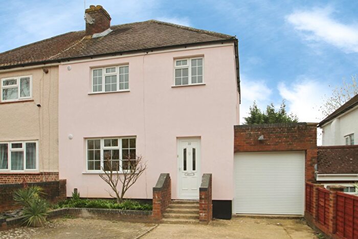 3 Bedroom Semi Detached House To Rent In Lincoln Road, Northwood Hills, Middlesex, HA6