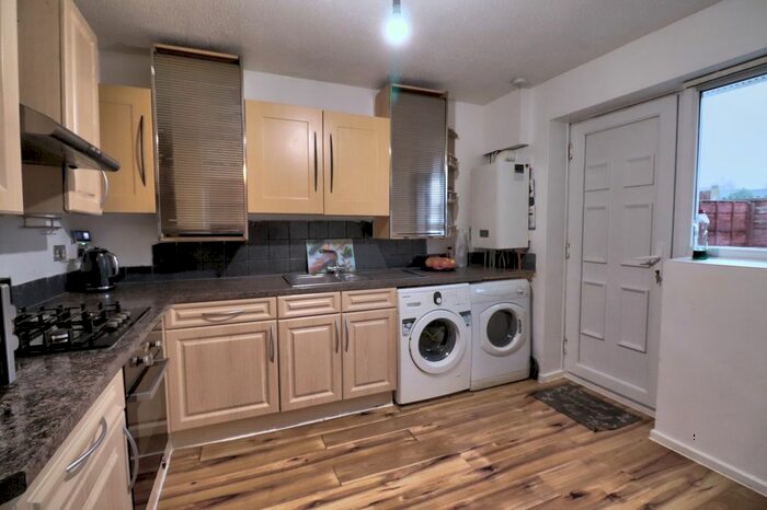 2 Bedroom Bungalow For Sale In Crammond Close, Failsworth, Manchester M40