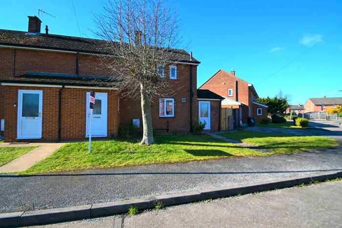 2 Bedroom Semi-Detached House To Rent In Elder Grove, Auckley, Doncaster, DN9