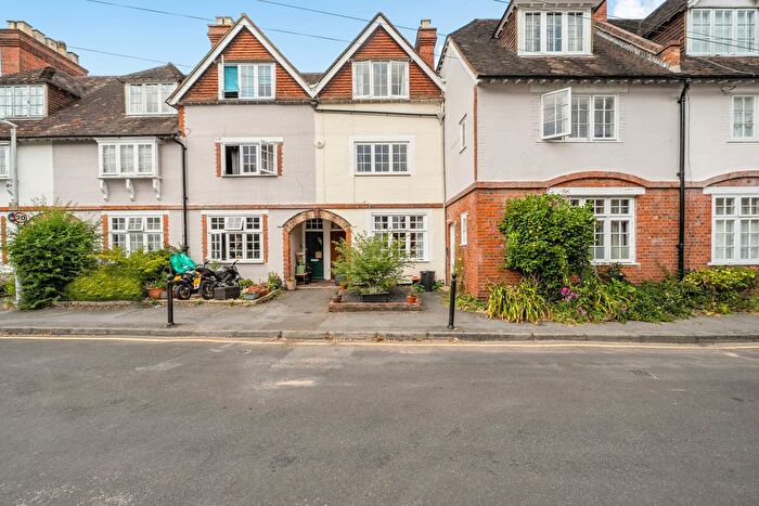 3 Bedroom Terraced House For Sale In Lime Tree Walk, Sevenoaks, Kent, TN13