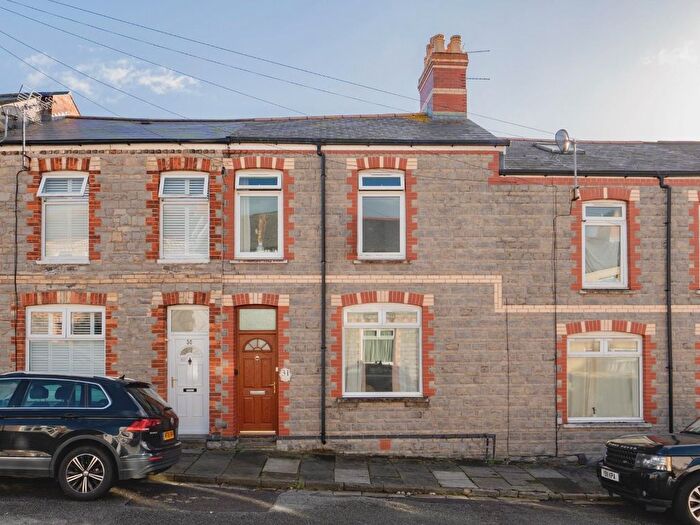 3 Bedroom Terraced House For Sale In King Street, Penarth, CF64