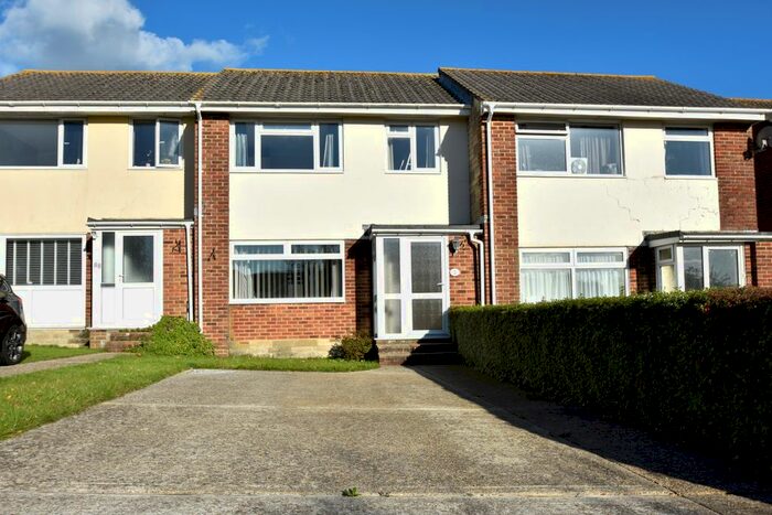 3 Bedroom Terraced House To Rent In Wellington Road, Newport PO30