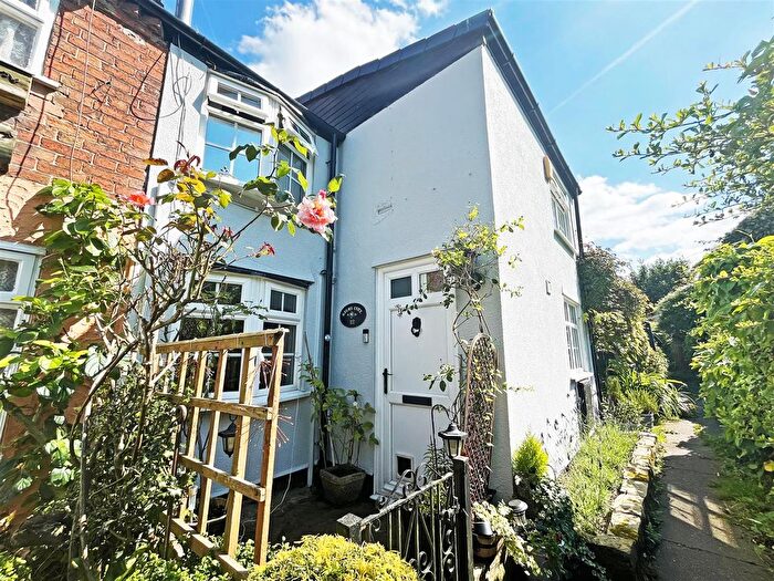 2 Bedroom Cottage To Rent In Church Walk, Woodborough, Nottingham, NG14