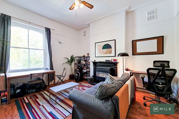 1 Bedroom Flat To Rent In Plympton Road, London, NW6