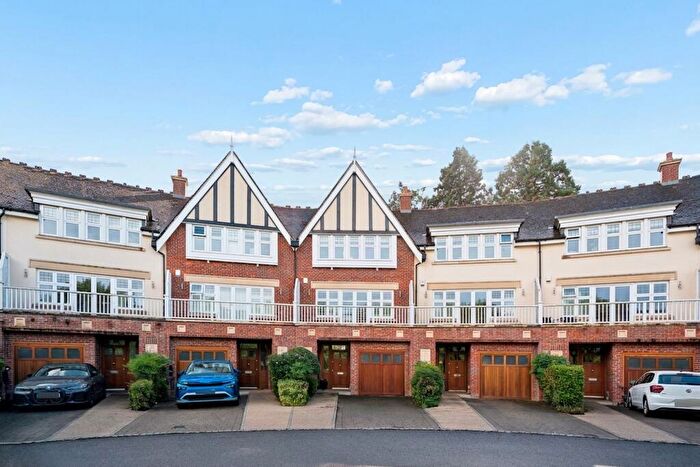 4 Bedroom Terraced House For Sale In Queen Elizabeth Crescent, Beaconsfield, HP9
