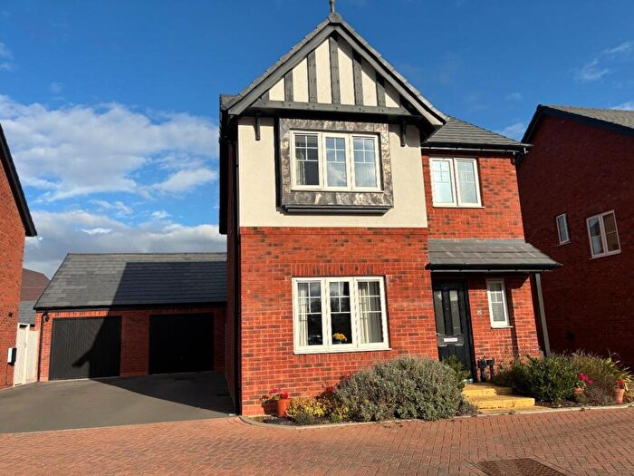 3 Bedroom Detached House For Sale In Lancaster Way, Stratford Upon Avon, CV37