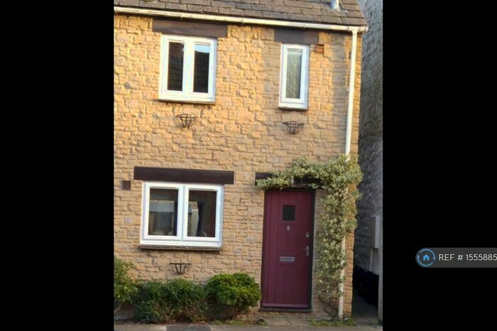 2 Bedroom End Of Terrace House To Rent In Nichol Court, Faringdon, SN7