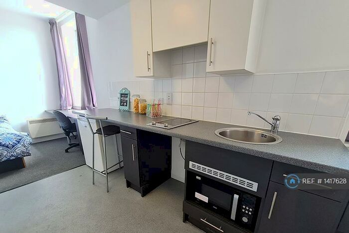 Studio To Rent In Hey Street, Bradford, BD7