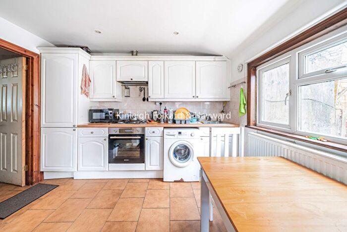 1 Bedroom Bungalow To Rent In Horn Lane, London, W3