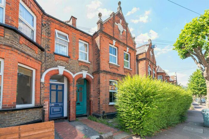 1 Bedroom Flat To Rent In Edward Road, Walthamstow, E17