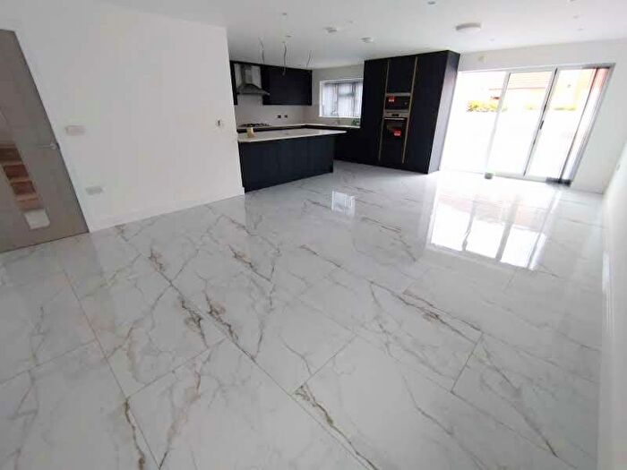 4 Bedroom Detached House For Sale In Silverstone Crescent, Packmoor, Stoke-On-Trent, ST6