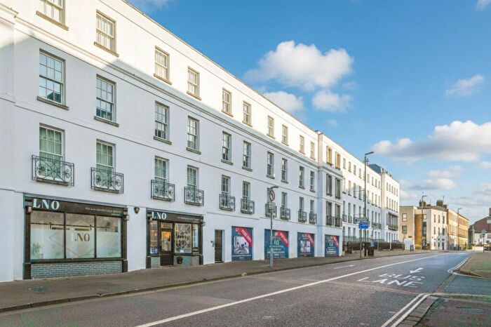 2 Bedroom Flat For Sale In Prince Regent Mews, Cheltenham, GL52