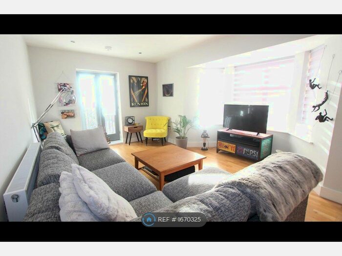 2 Bedroom Flat To Rent In Deanery Court, Darlington, DL3