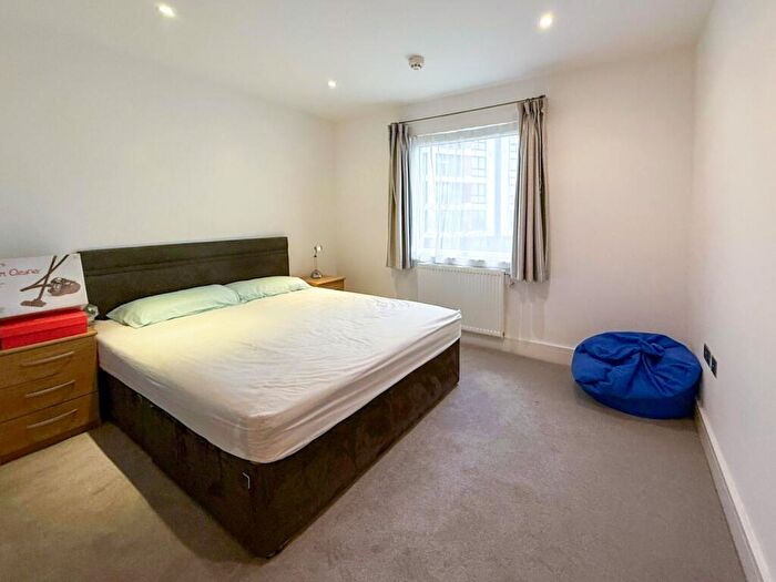 1 Bedroom Flat To Rent In Trident Point, Pinner Road, Harrow, HA1