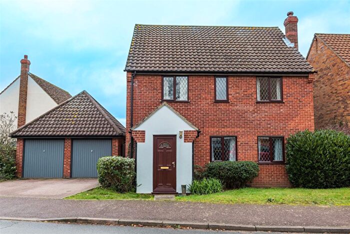 4 Bedroom Detached House For Sale In Stockton Close, Hadleigh, IP7